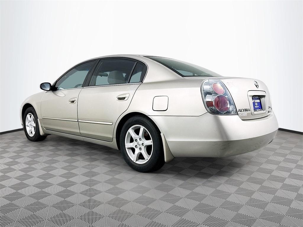 used 2006 Nissan Altima car, priced at $10,287