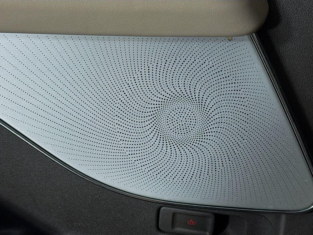 used 2020 Lincoln Aviator car, priced at $29,104