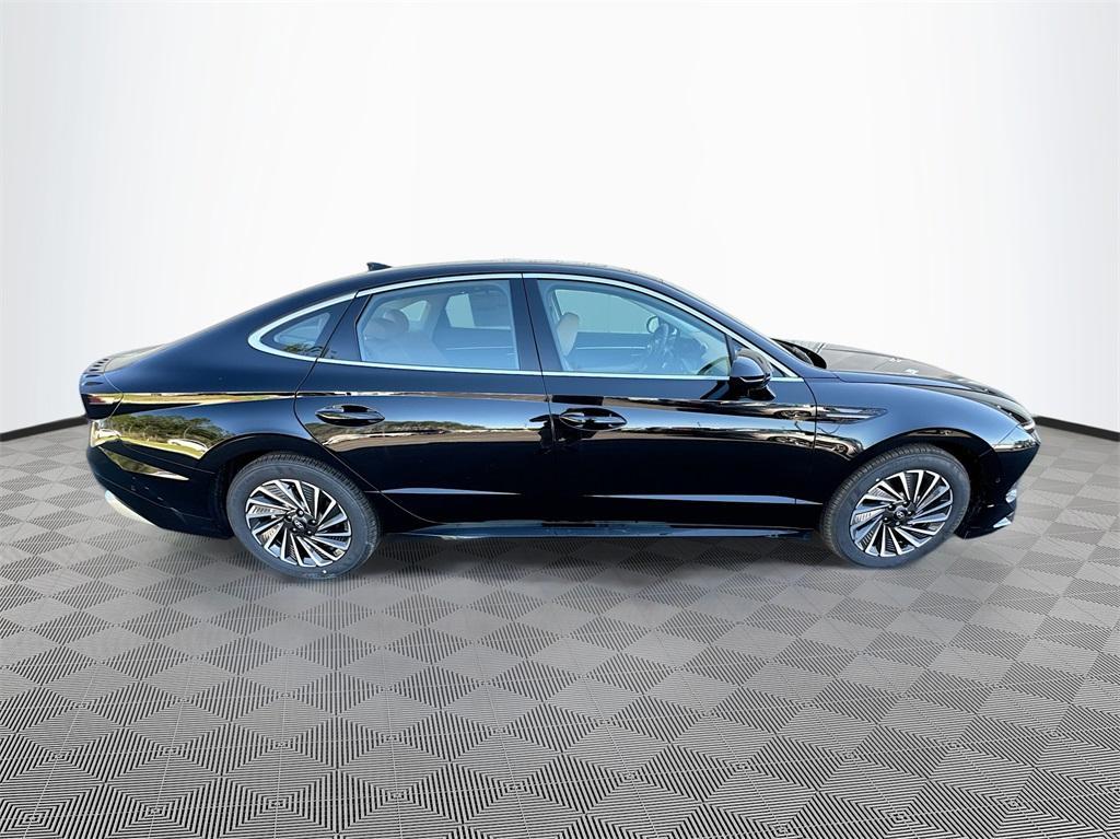 new 2025 Hyundai Sonata Hybrid car, priced at $36,960