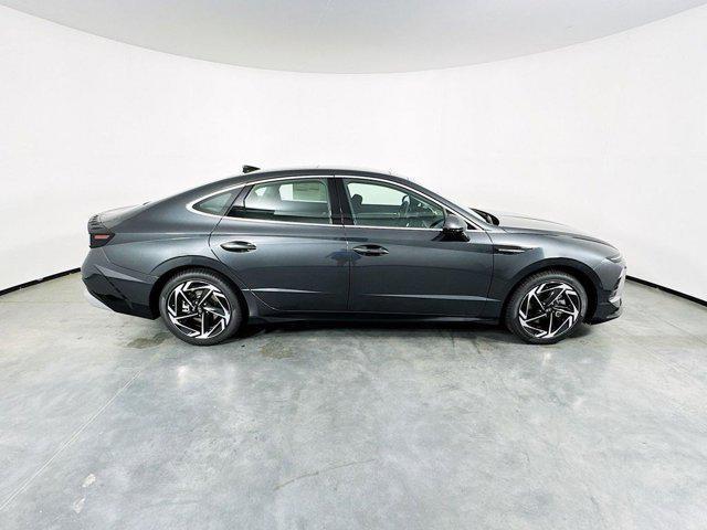 new 2025 Hyundai Sonata car, priced at $29,697
