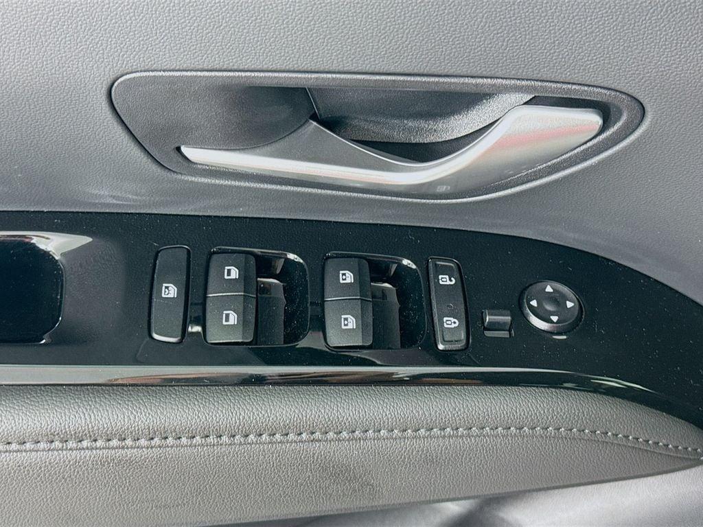 used 2024 Hyundai TUCSON Hybrid car, priced at $29,526