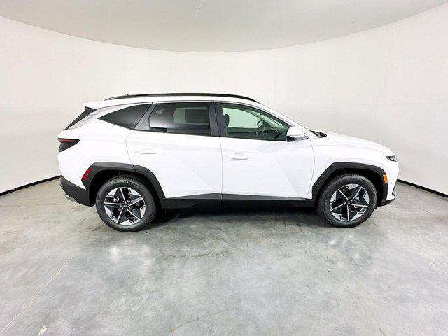 new 2025 Hyundai TUCSON Hybrid car, priced at $36,049