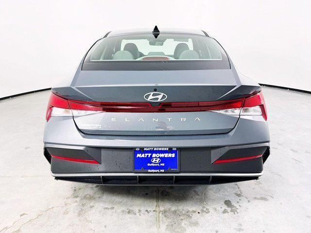 new 2025 Hyundai Elantra car, priced at $22,111