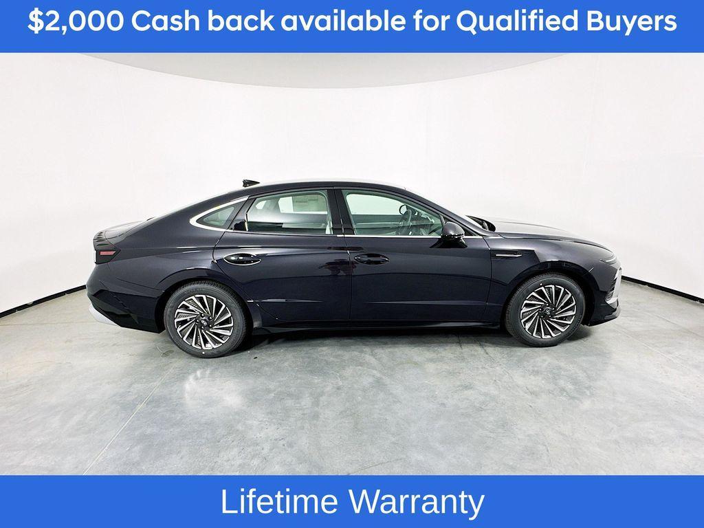 new 2025 Hyundai Sonata Hybrid car, priced at $30,081