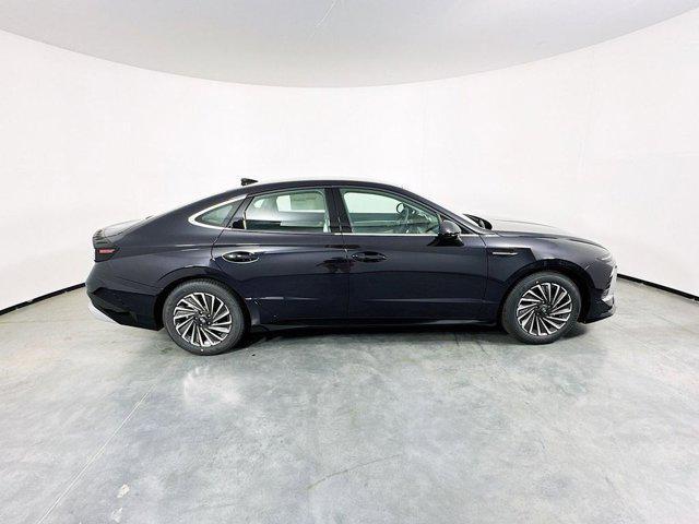 new 2025 Hyundai Sonata Hybrid car, priced at $29,939