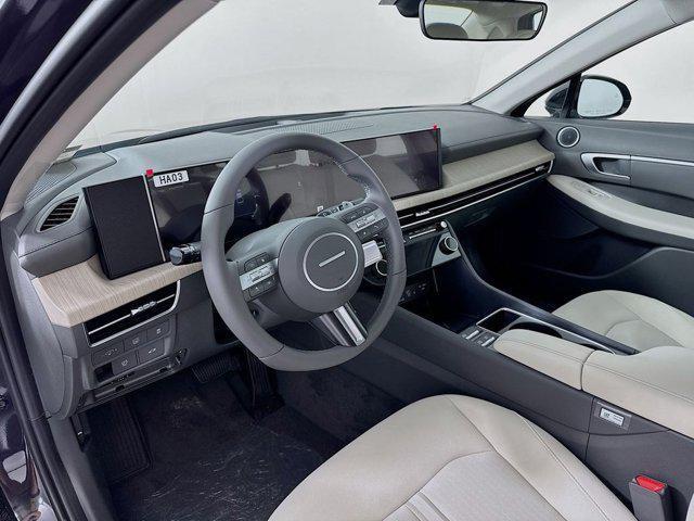 new 2025 Hyundai Sonata Hybrid car, priced at $29,939