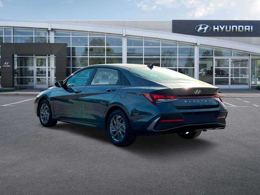new 2024 Hyundai Elantra car, priced at $22,295