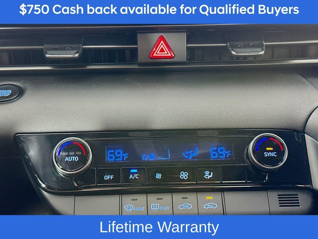 new 2025 Hyundai Elantra car, priced at $23,022