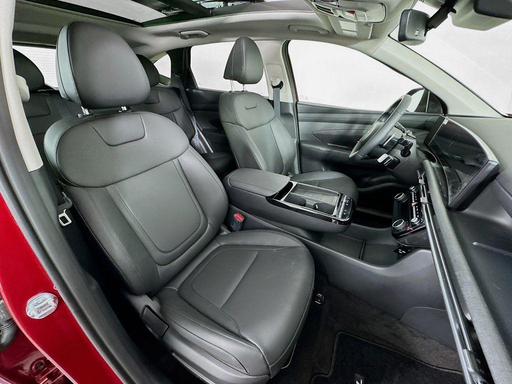 used 2025 Hyundai TUCSON Hybrid car, priced at $35,785