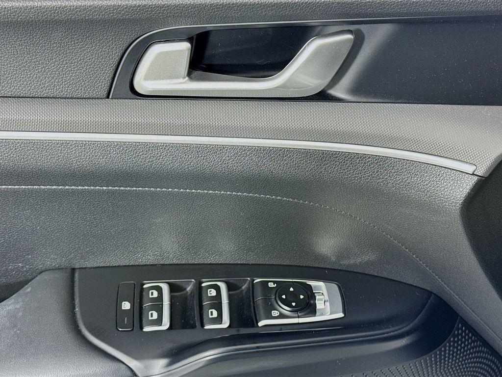 used 2022 Kia K5 car, priced at $23,085