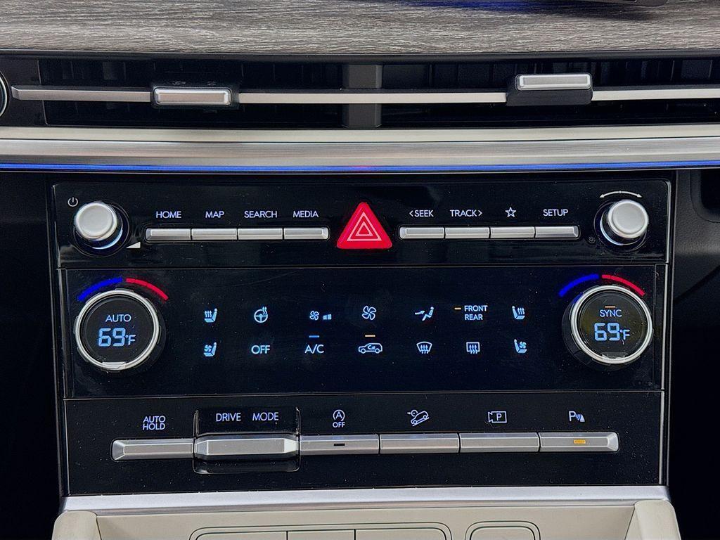 used 2024 Hyundai Santa Fe car, priced at $35,724