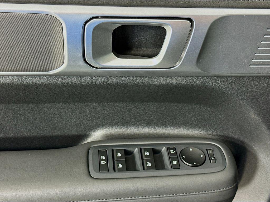 used 2024 Hyundai Santa Fe car, priced at $34,221
