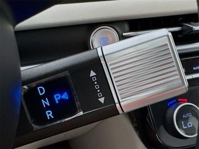 new 2025 Hyundai TUCSON Hybrid car, priced at $33,137