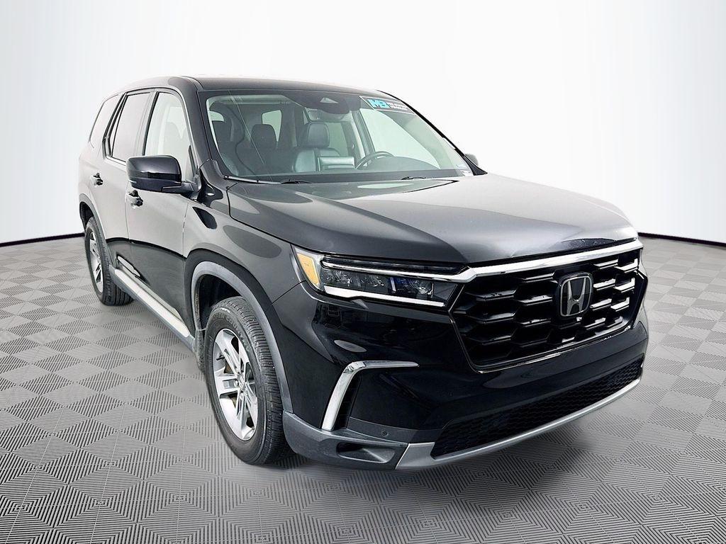 used 2023 Honda Pilot car, priced at $31,309