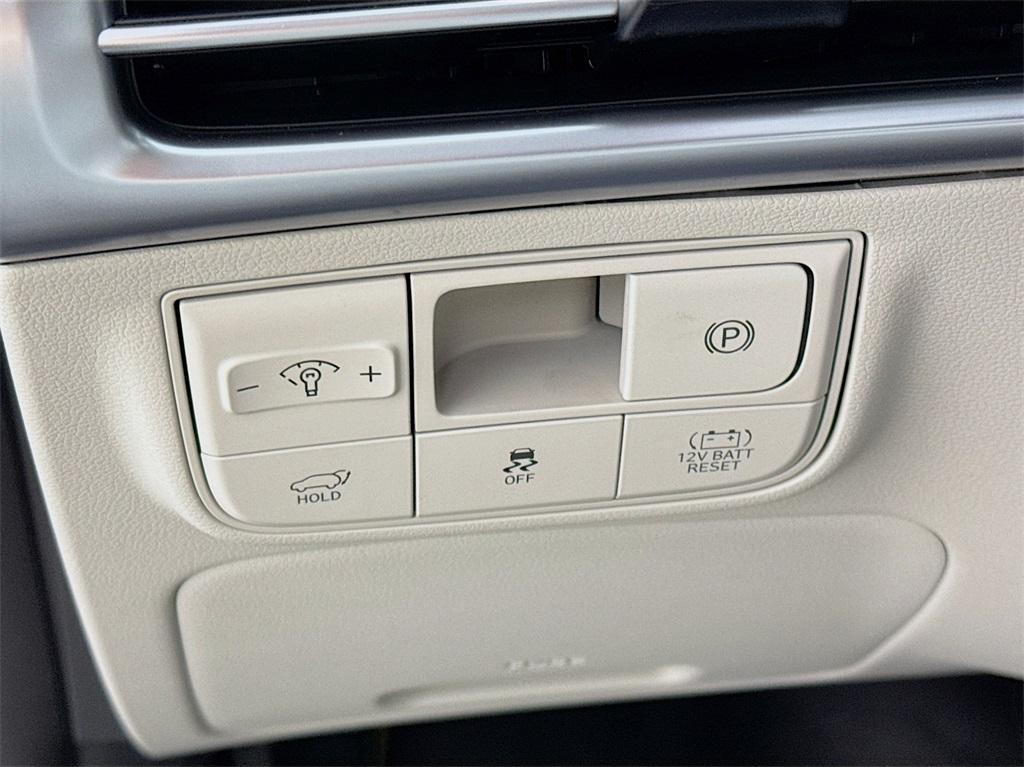 new 2025 Hyundai TUCSON Hybrid car, priced at $33,015