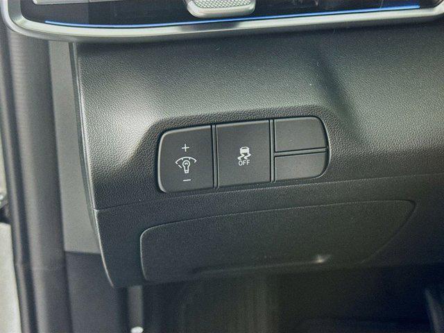 new 2025 Hyundai Elantra car, priced at $26,310