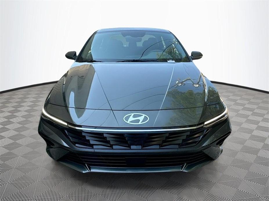 new 2024 Hyundai Elantra car, priced at $25,295