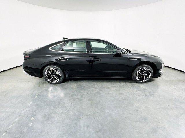 new 2025 Hyundai Sonata car, priced at $29,568