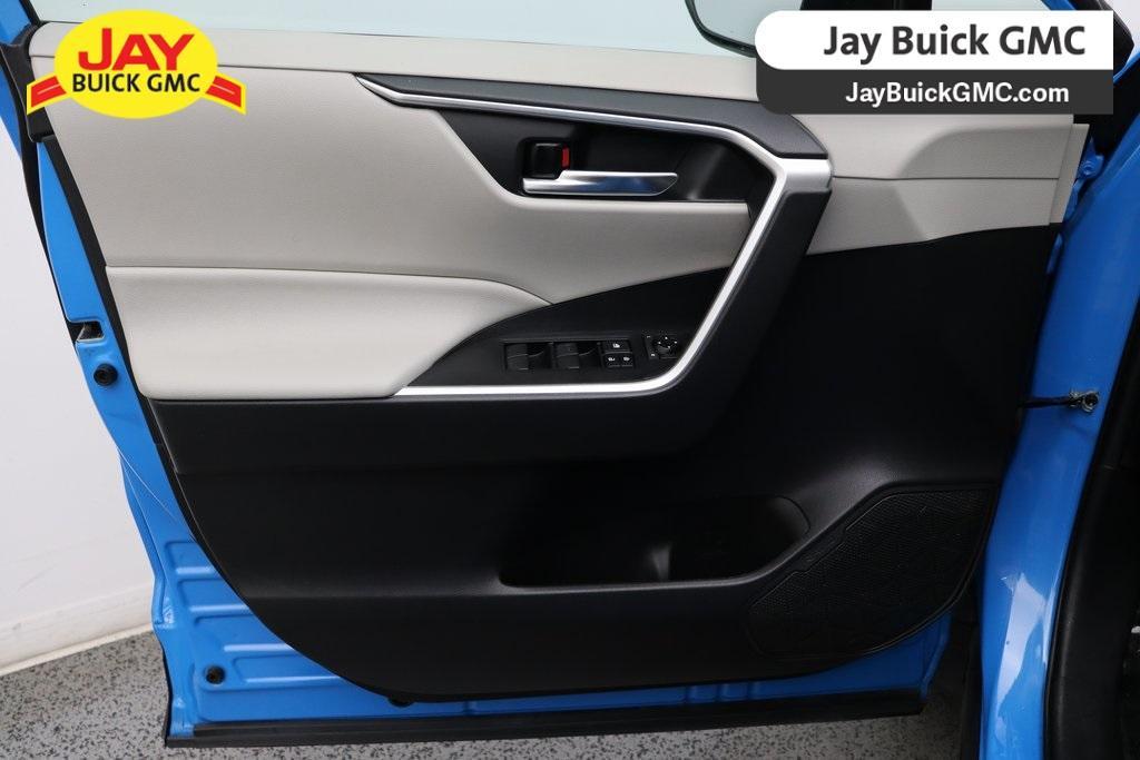 used 2021 Toyota RAV4 car, priced at $20,960