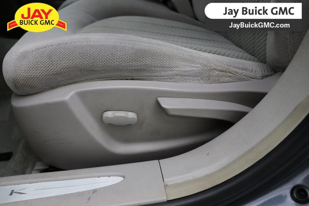 used 2011 Buick Lucerne car, priced at $5,560