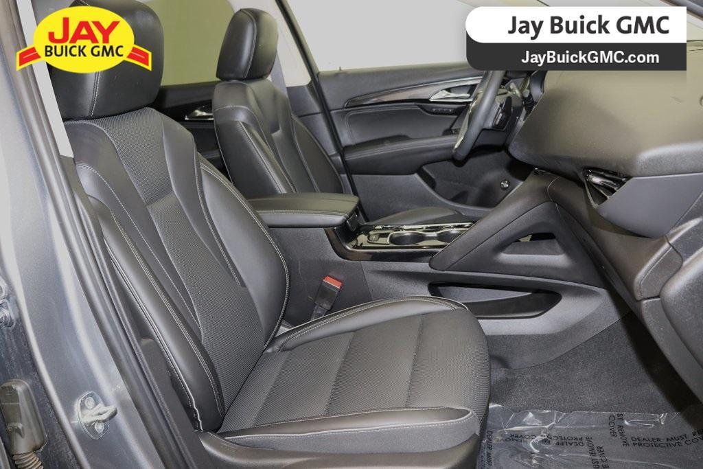 used 2022 Buick Envision car, priced at $26,360