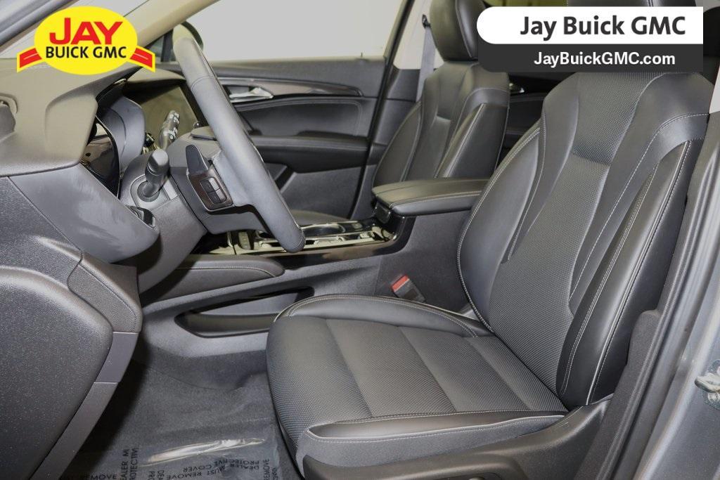 used 2022 Buick Envision car, priced at $26,360