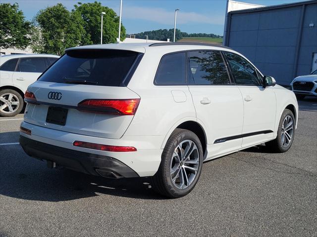 new 2025 Audi Q7 car, priced at $71,500