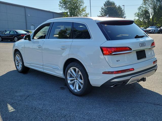 new 2025 Audi Q7 car, priced at $75,700