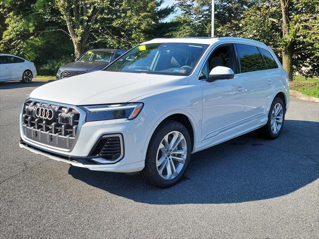 new 2025 Audi Q7 car, priced at $75,700