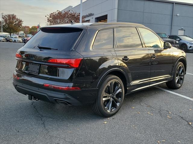 new 2025 Audi Q7 car, priced at $77,880