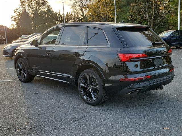 new 2025 Audi Q7 car, priced at $77,880