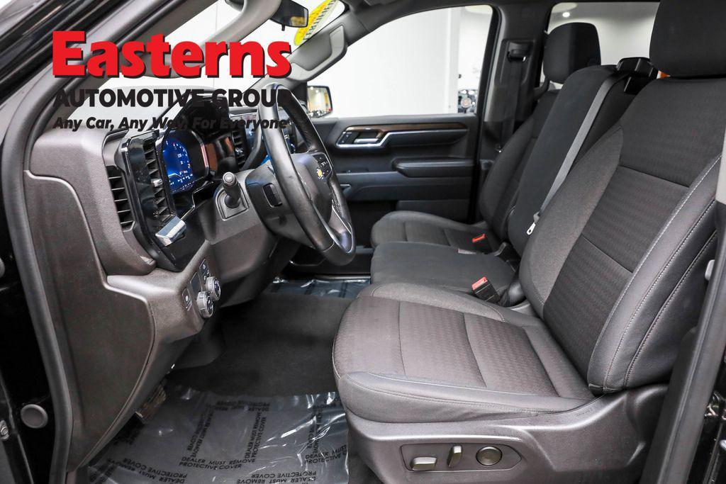 used 2024 Chevrolet Silverado 1500 car, priced at $33,490