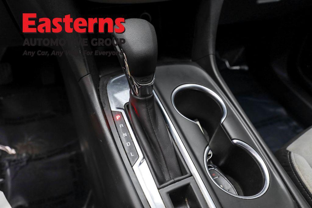 used 2021 Chevrolet Equinox car, priced at $18,275