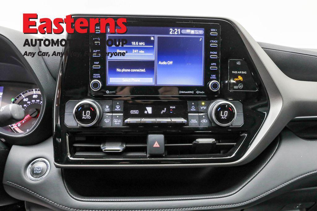 used 2022 Toyota Highlander car, priced at $31,690