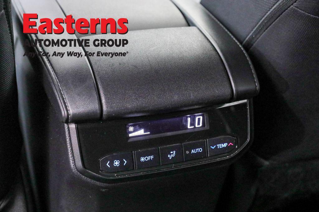 used 2022 Toyota Highlander car, priced at $31,690