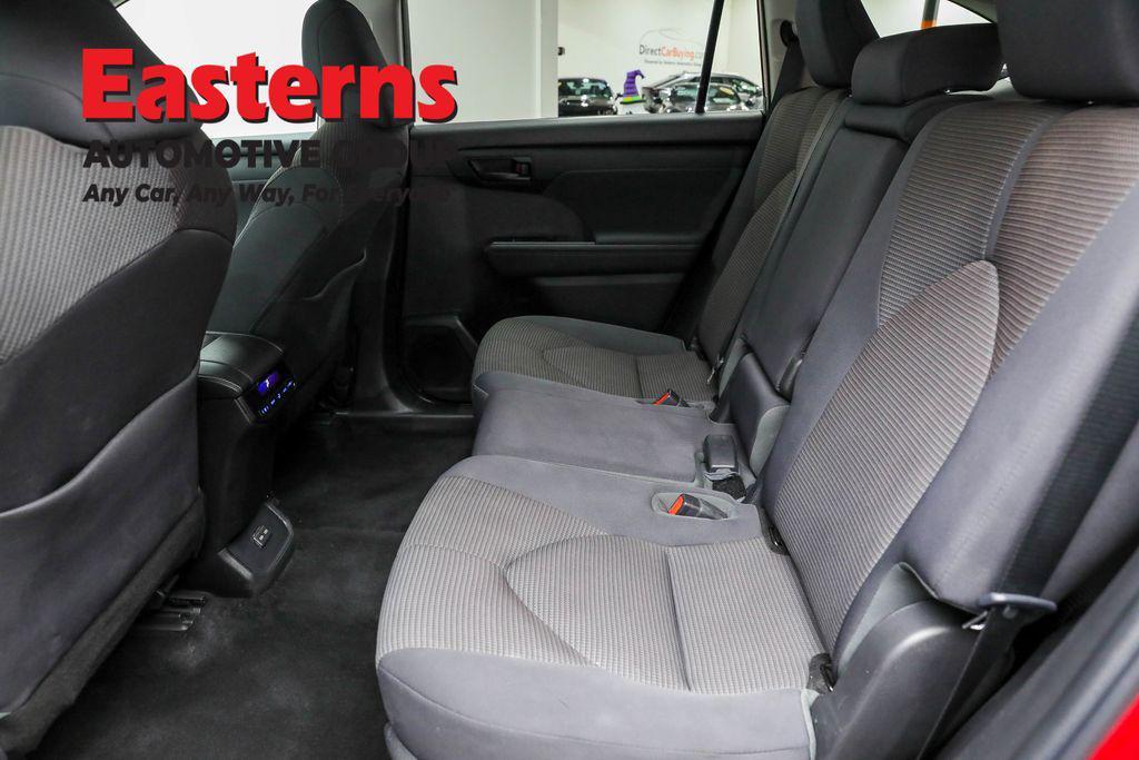 used 2022 Toyota Highlander car, priced at $31,690