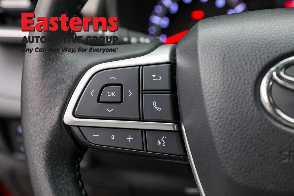 used 2022 Toyota Highlander car, priced at $31,690