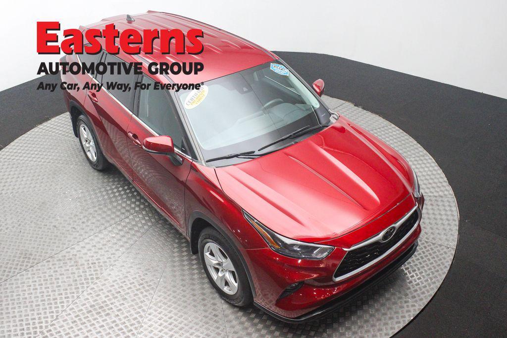 used 2022 Toyota Highlander car, priced at $31,690