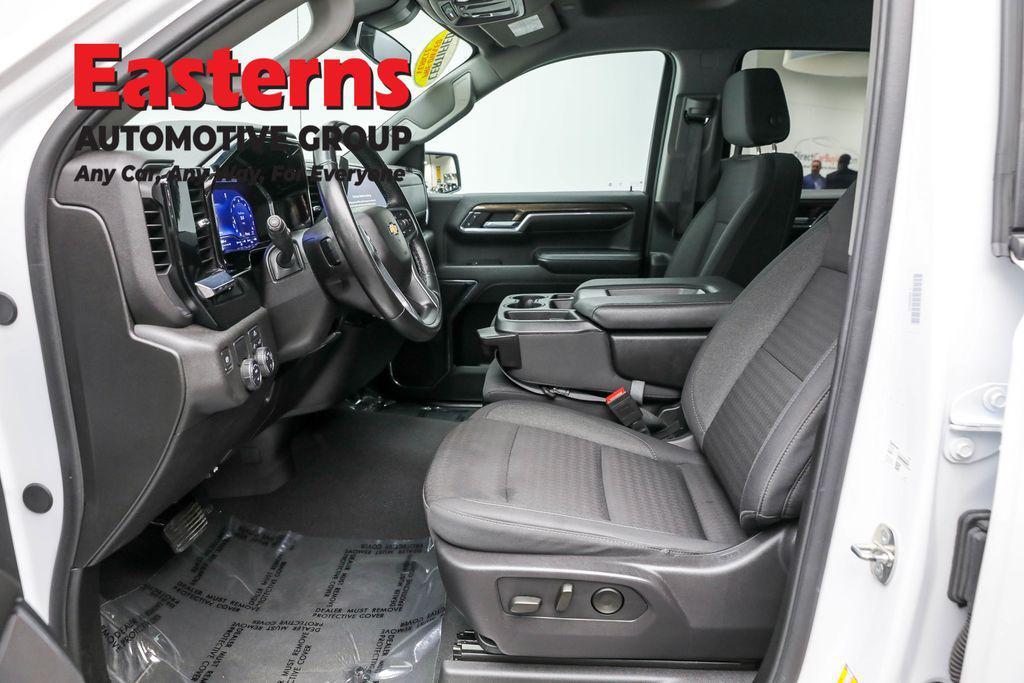 used 2024 Chevrolet Silverado 1500 car, priced at $31,950