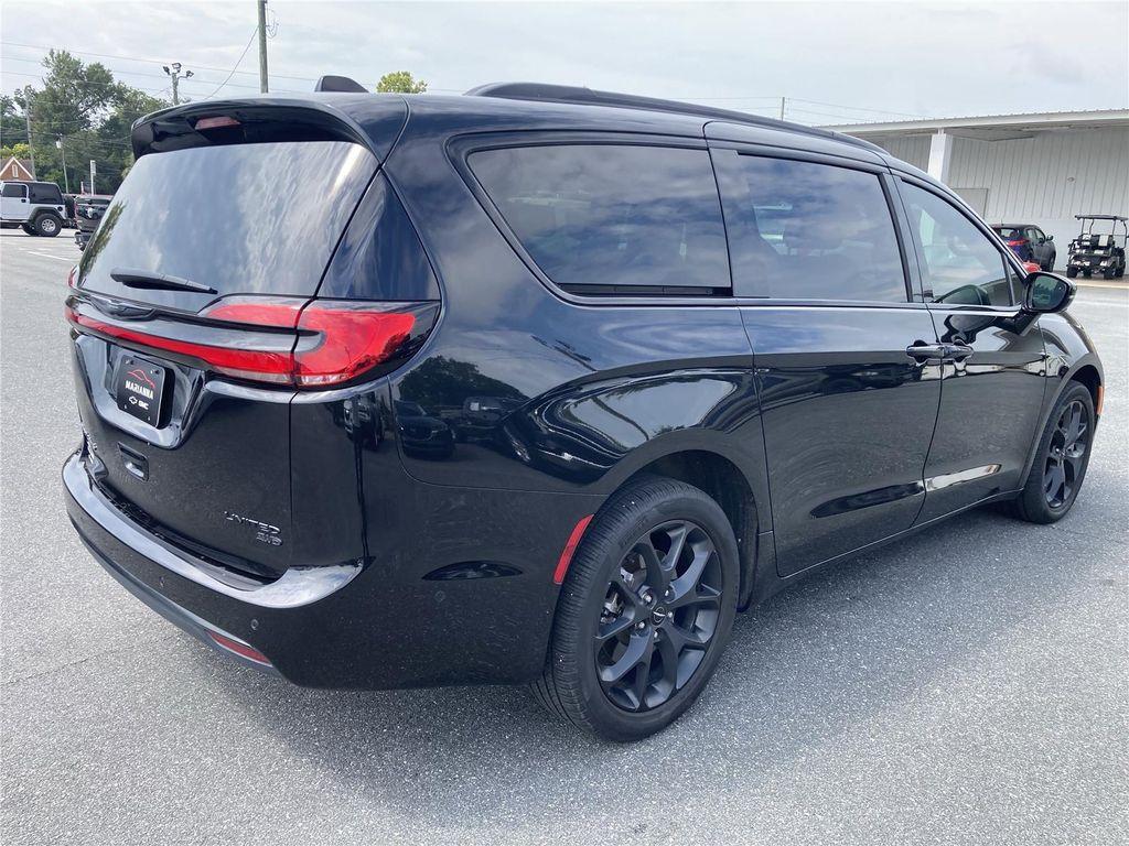 used 2023 Chrysler Pacifica car, priced at $38,399