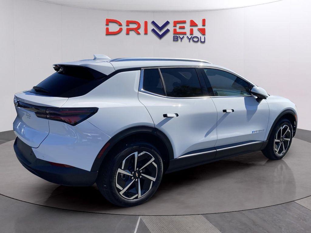 new 2026 Chevrolet Equinox EV car, priced at $43,635