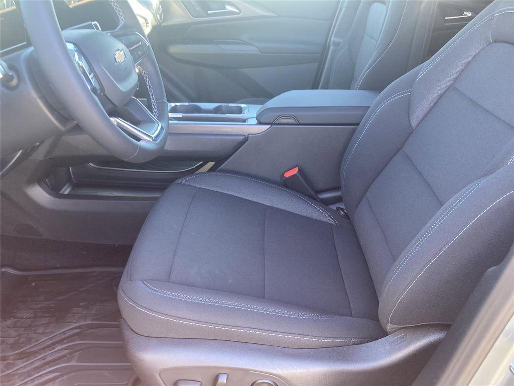 new 2026 Chevrolet Equinox EV car, priced at $37,267