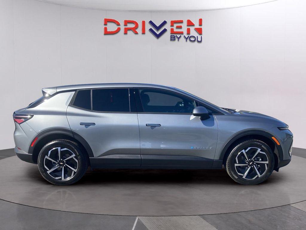 new 2026 Chevrolet Equinox EV car, priced at $37,267