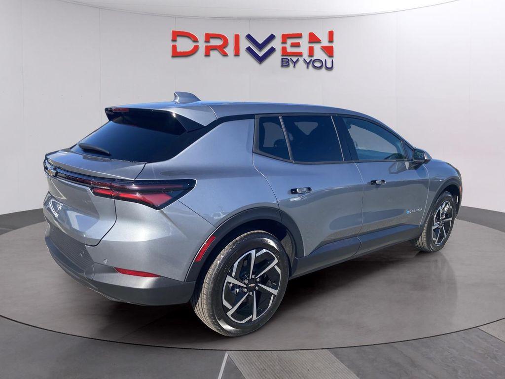 new 2026 Chevrolet Equinox EV car, priced at $37,267