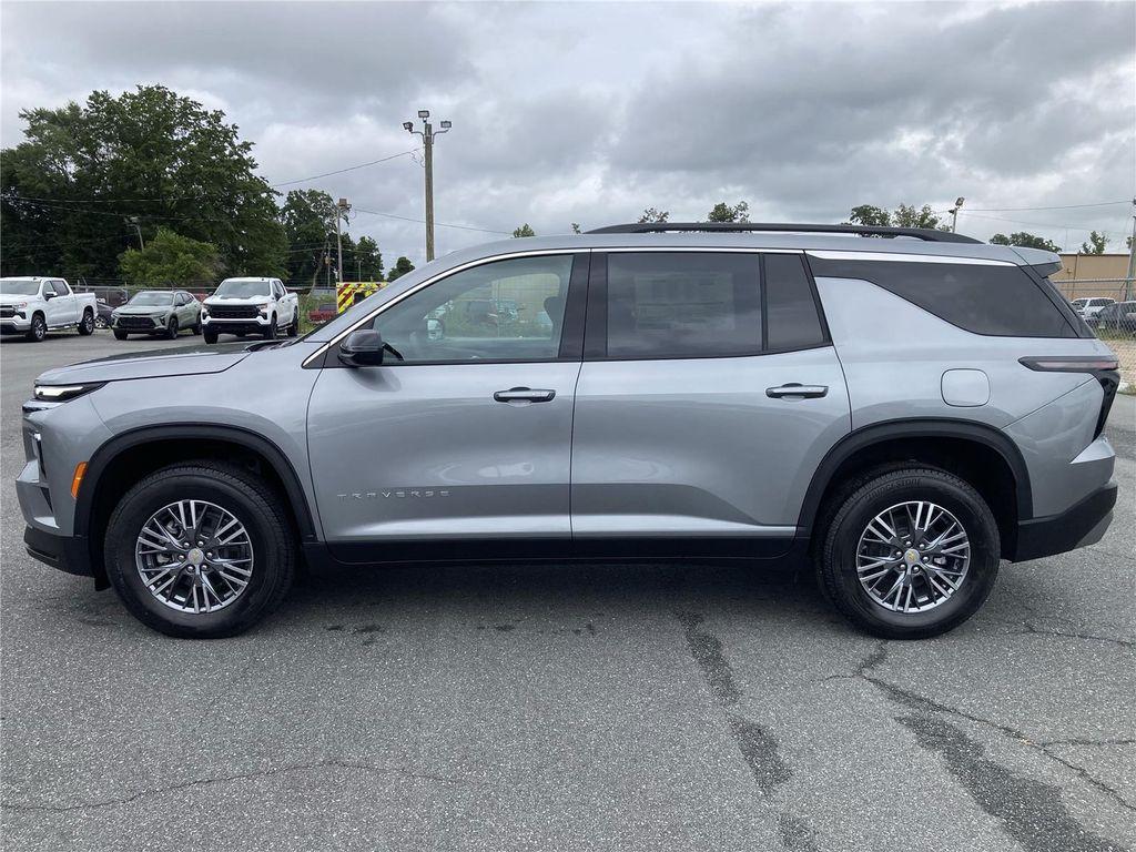 new 2025 Chevrolet Traverse car, priced at $38,811