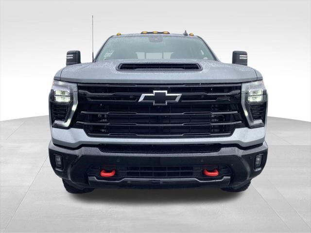 new 2025 Chevrolet Silverado 3500 car, priced at $77,600