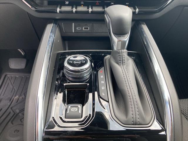 new 2025 GMC Canyon car, priced at $45,352