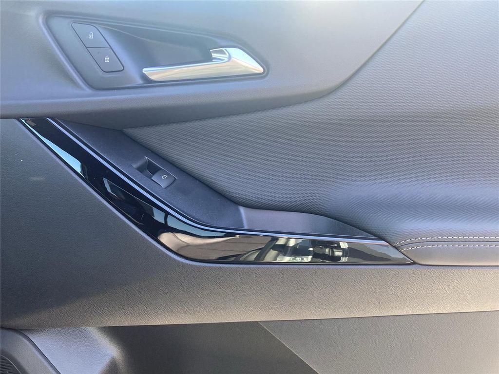 new 2026 Chevrolet Equinox car, priced at $32,335