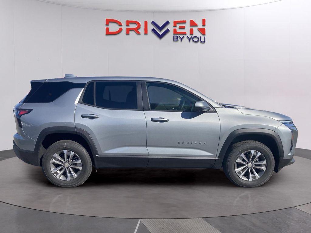 new 2026 Chevrolet Equinox car, priced at $32,335