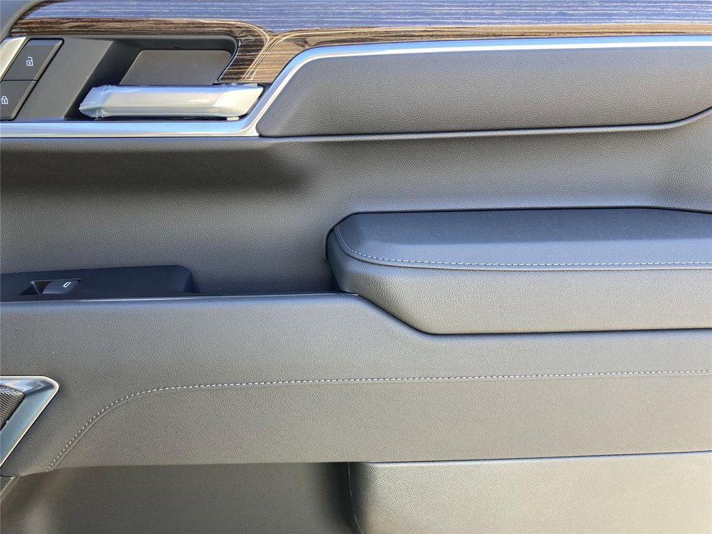 new 2026 GMC Sierra 1500 car, priced at $55,290